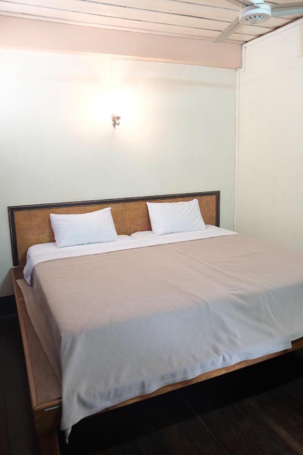 Manilath Guesthouse Banhuajszaj Kültér fotó