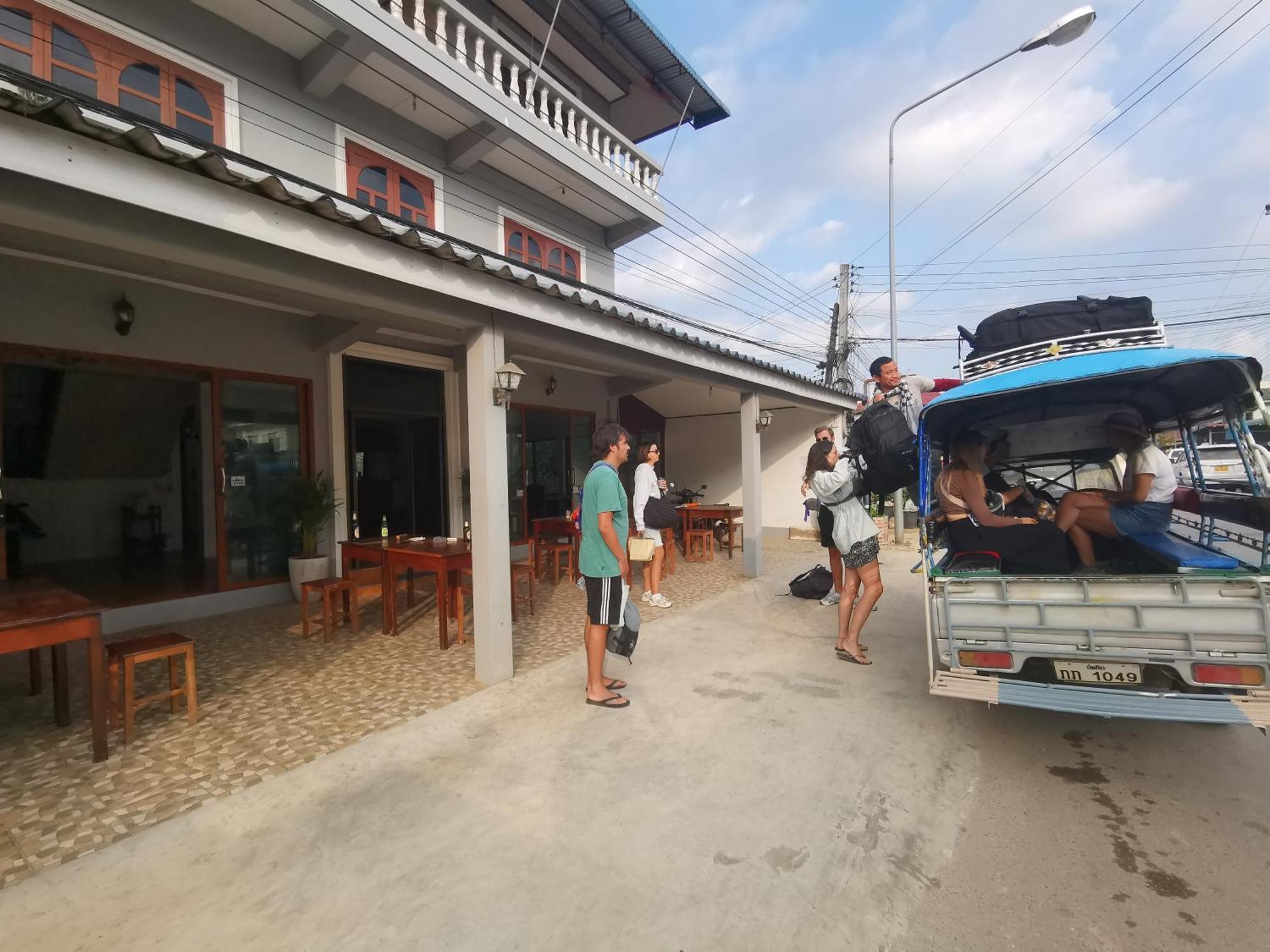Manilath Guesthouse Banhuajszaj Kültér fotó